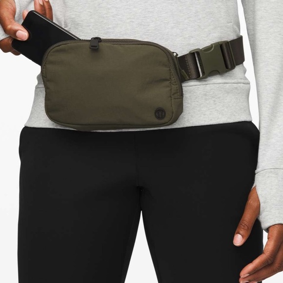 LULULEMON OG Everywhere Belt Bag 1L - Armory - Picture 7 of 13